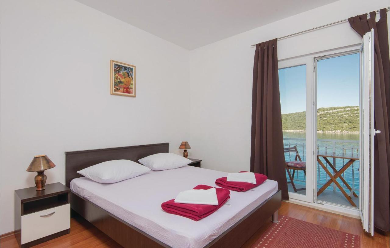 Gorgeous Apartment In Dubrava With Kitchen Bagian luar foto