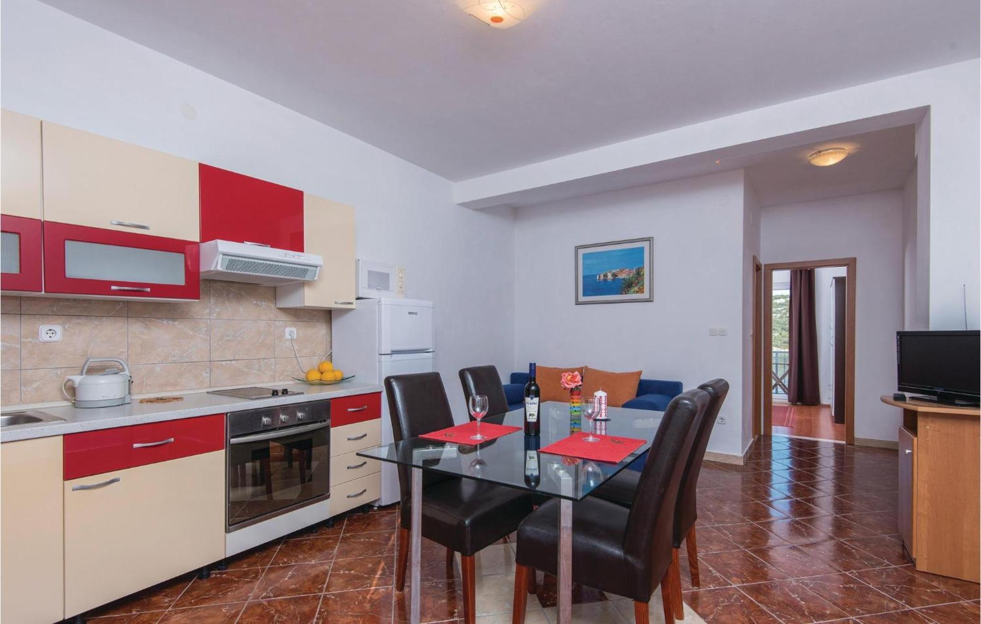 Gorgeous Apartment In Dubrava With Kitchen Bagian luar foto